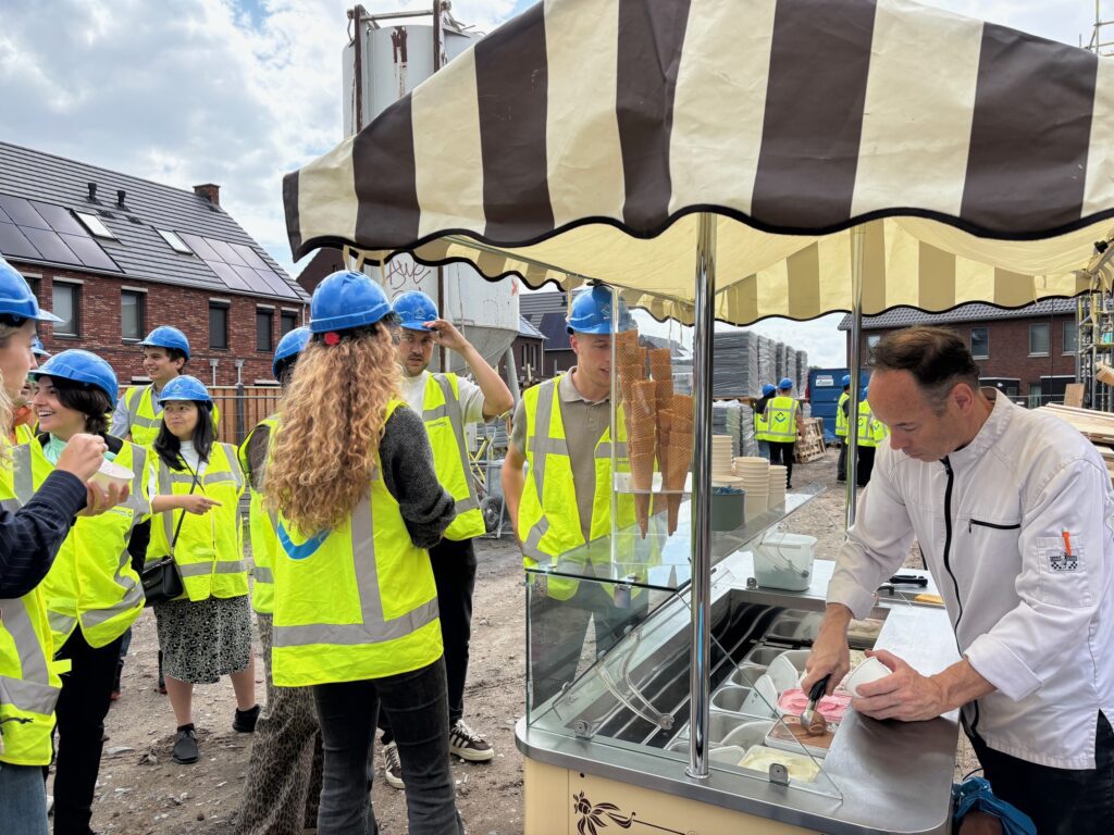 Hoogste puntviering De Tuinen fase 3 Best