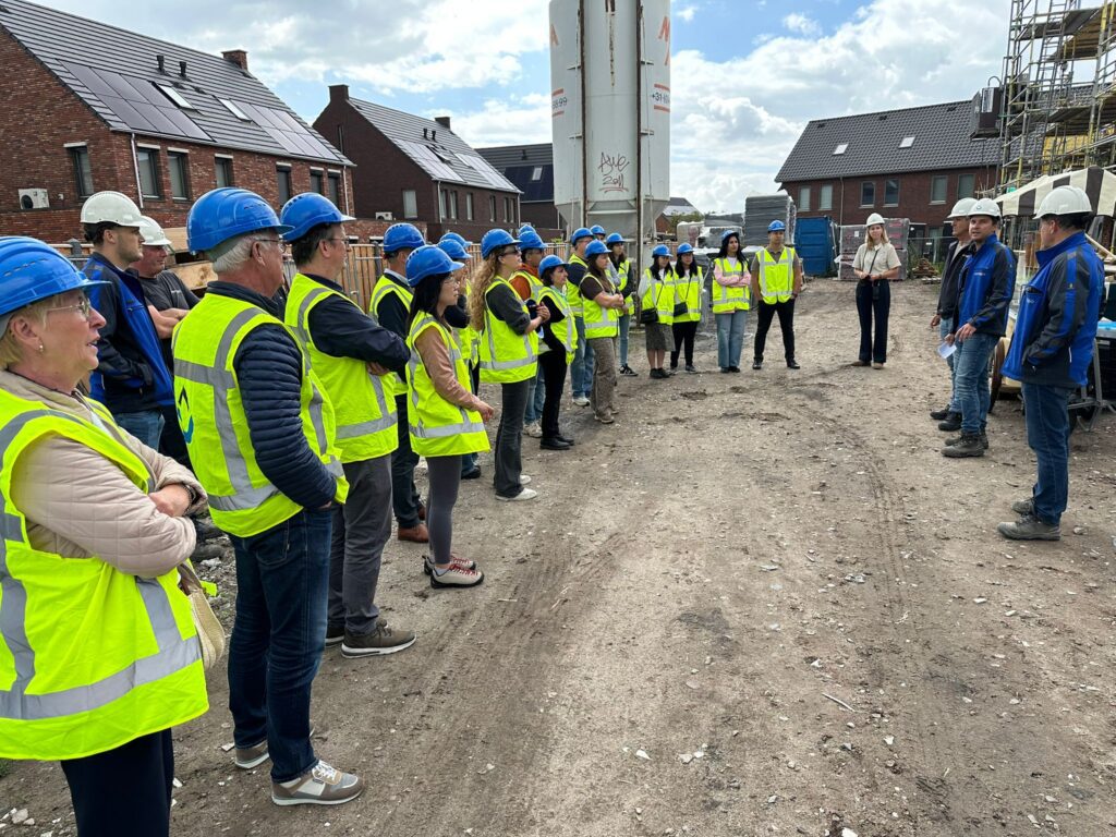 Hoogste puntviering De Tuinen fase 3 Best